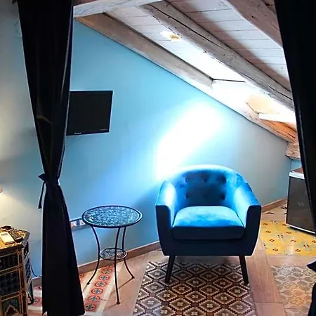 Otel La Boheme