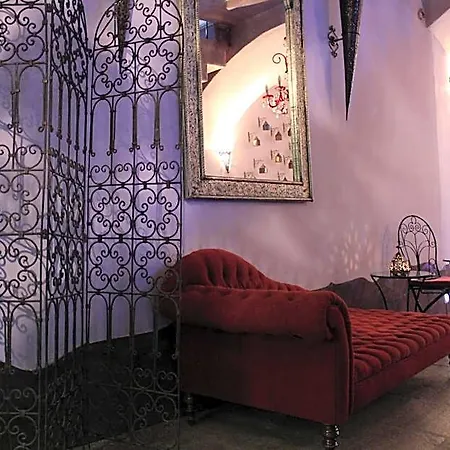 Otel La Boheme 2*