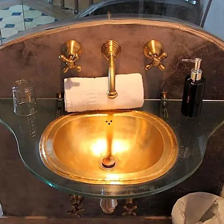 Hotel La Boheme