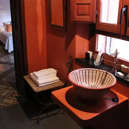 Hotel La Boheme 2*