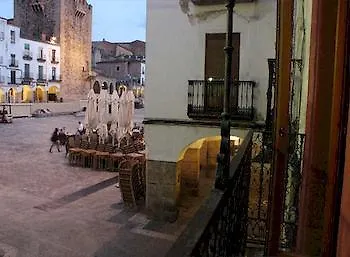 Otel La Boheme Caces
