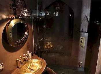 ホテル La Boheme Caces