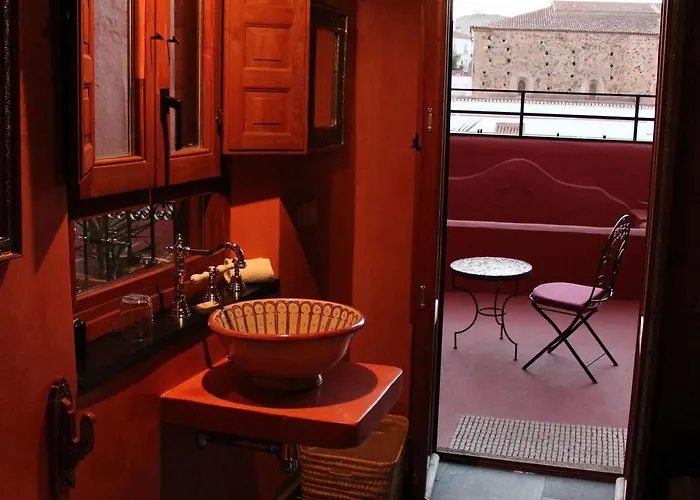 Hotel La Boheme Caces